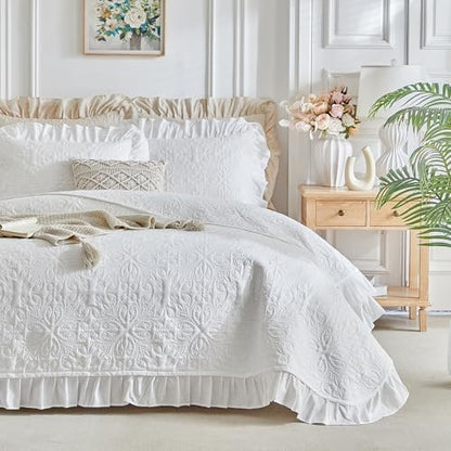 Ruffles Quilt Set Twin Size 68 * 86in - 2 Pieces Solid Shabby Chic Farmhouse Ruffled Bedding Rustic Coverlet Lightweight Fluffy Summer Oversized Bedspread with Shams for Women Men White