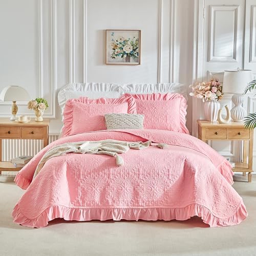 Ruffles Quilt Set King Size 96 * 108 in - 3 Pieces Solid Shabby Chic Farmhouse Ruffled Bedding Rustic Coverlet Lightweight Fluffy Summer Oversized Bedspread with Shams for Women Men Pink