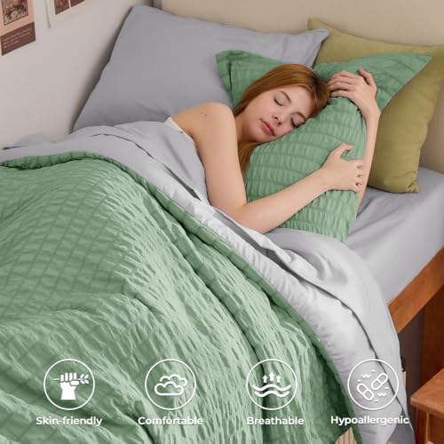 HYMOKEGE Sage Green/Light Grey Twin Comforter Set Seersucker 5 Pieces, All Season Luxury Bed in a Bag for Bedroom, Bedding Set with Comforter, Sheets, Pillowcase & Sham