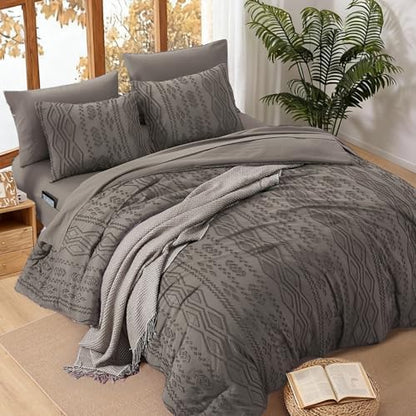 Queen Size Comforter Set- 7 Pieces Tufted Bed in a Bag Queen Bedding Sets