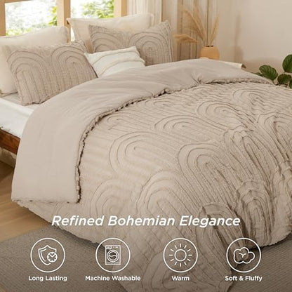 Bedsure Boho Tufted Khaki Comforter Set Queen Size, GentleSoft™ 3 Pieces Boho Farmhouse-Style Decor Bedding, Arch Bedding for All Seasons, 1 Bed Comforter, 2 Pillow Shams, 90x90 Inches