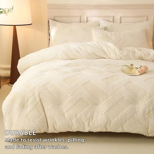 tohrisa Tufted Boho Comforter Set King - White Fluffy Sherpa Bedding Set, Soft Fuzzy Jacquard Quilt Set, 3 Pieces Cozy Bed Set Warm Comforter for Winter(104"X90")