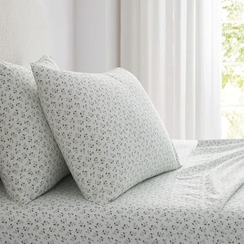 Martha Stewart - Queen Size Sheet Set with Fitted Sheet & Pillowcases