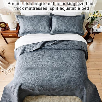 Qucover King Bedspread Medallion Pattern Quilt Bedding Set 3 Pcs Dark Grey