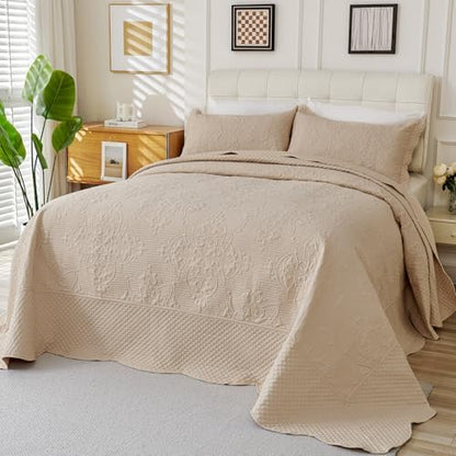 EVENHUG Oversized King Bedspreads California King Quilt Set with Pillow Shams Extra Wide Large King Size Quilts Lightweight Coverlet Bedding Sets Beige 120"x128"