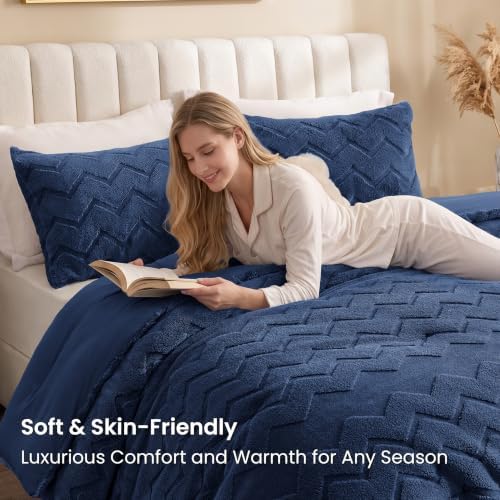 Love's cabin Fleece King Comforter Set, Fluffy Reversible Bedding, Navy