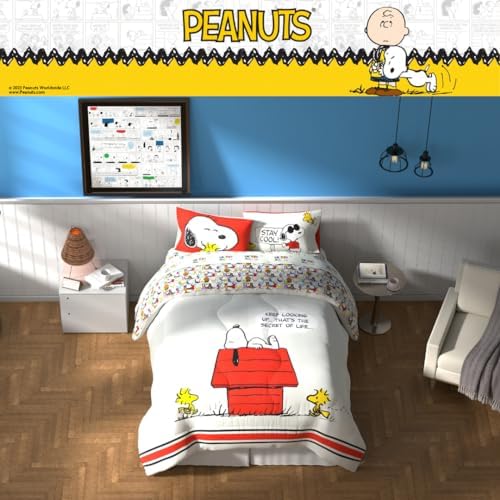 Peanuts Charlie Brown & Snoopy Classic Pals Super Soft Comforter and Sheet Set, 5 Piece Full Size, (Officially Licensed Product) Franco Collectibles
