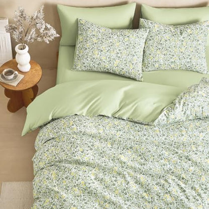 Wake In Cloud - Floral Comforter Set, Cute Vintage Flower Cottagecore Aesthetic for Women Teen Girls, Soft Lightweight Dorm Bedding, 3 Pieces, Sage Green, Full Size