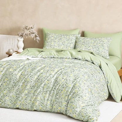Wake In Cloud - Floral Comforter Set, Cute Vintage Flower Cottagecore Aesthetic for Women Teen Girls, Soft Lightweight Dorm Bedding, 3 Pieces, Sage Green, Full Size
