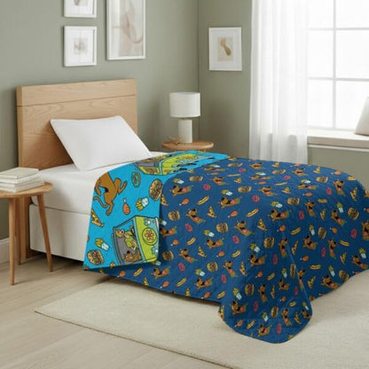 Northwest Warner Bros Scooby-Doo Super Snacky Quilted Throw Blanket, Mystery Machine Themed Design, Comfy Throw, Adults Boys Girls, Soft Lightweight Bedding for Bed, or Couch, 60 x 80 inches