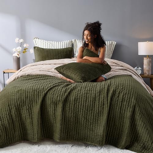 Wonderful - Velvet Quilt Set Queen Size Olive Green, Soft Cotton-Feel Plush Coverlet with Shams, Premium Vertical Channel Stitched, Lightweight All-Season Bedspread