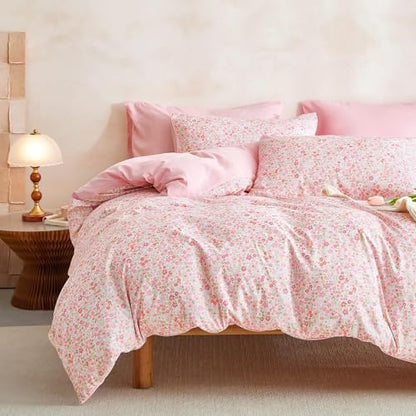 Wake In Cloud - Floral Comforter Set, Cute Vintage Flower Cottagecore Aesthetic for Women Teen Girls, Soft Lightweight Dorm Bedding, 3 Pieces, Pink, Twin/Twin XL Size