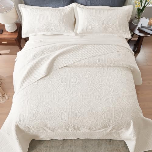 Qucover Queen Bedspread Medallion Quilt Bedding Set 3 Piece Light Beige