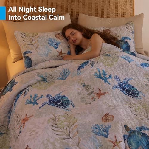 weigelia Coastal Quilt Queen Size, Sea Turtle Lightweight Summer Bedding