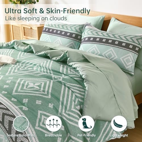 Yiran Comforter Set Queen Size, 7 Pieces Boho Aztec Bed in a Bag, Green Southwestern Bedding Sets for All Seasons, Lightweight Comforter Bed Set with Sheets, Pillowcases & Shams