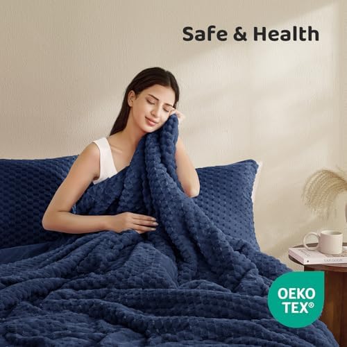 Petrichor Fluffy King Comforter Set - Ultra-Soft Navy Flannel Thick Comforter for King Bed, Luxury Warm Bedding Set for Winter & Fall, Cozy Fuzzy Bed Set 3 Pieces (1 Comforter & 2 Pillowcases)