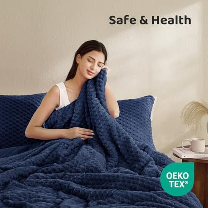 Petrichor Fluffy King Comforter Set - Ultra-Soft Navy Flannel Thick Comforter for King Bed, Luxury Warm Bedding Set for Winter & Fall, Cozy Fuzzy Bed Set 3 Pieces (1 Comforter & 2 Pillowcases)