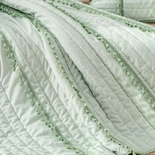 Wonderful Jacquard Boho Quilt Set Queen, 3-Piece Sage Green Bedspread with Tassel Fringe, Channel Stitched Pattern, Lightweight Coverlet for All Season, Soft Breathable Decorative Bedding Set, 90"x90"