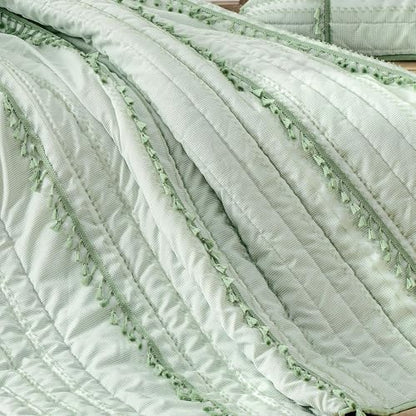 Wonderful Jacquard Boho Quilt Set King, 3-Piece Sage Green Bedspread with Tassel Fringe, Channel Stitched Pattern, Lightweight Coverlet for All Season, Soft Breathable Decorative Bedding Set, 104"x90"