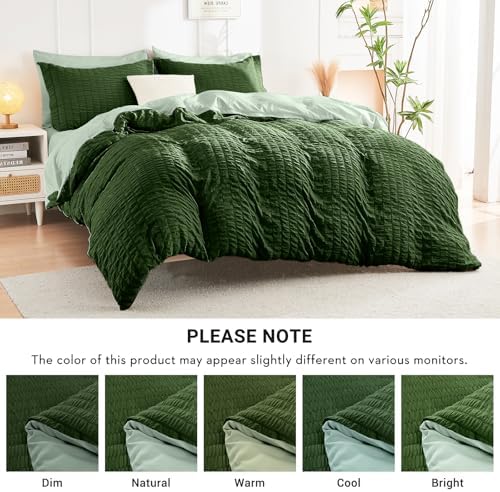 HYMOKEGE Dark Green/Sage Green Queen Comforter Set Seersucker 7 Pieces, All Season Luxury Bed in a Bag Queen for Bedroom, Bedding Set with Comforter, Sheets, Pillowcases & Shams