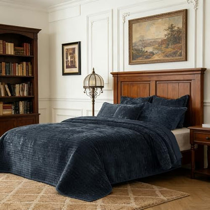 Califonia King Velvet Quilt Set Striped Bedspread 106x118