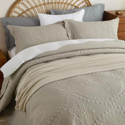 EVENHUG Oversized King Bedspreads California King Quilt Set with Pillow Shams Extra Wide Large King Size Quilts Lightweight Coverlet Bedding Sets Taupe 120"x120"