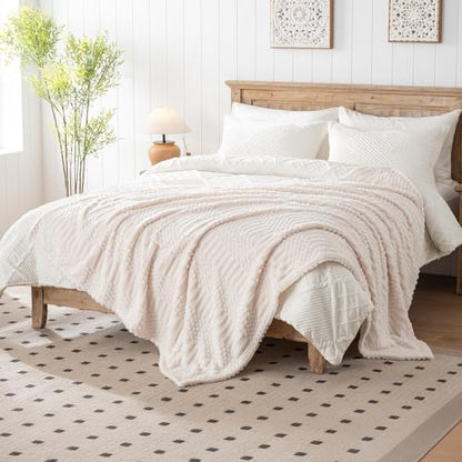 60x80 Inch Beige Twin Blanket - Soft & Fluffy Fleece, Cute & Aesthetic, Perfect for Sofa, Couch, Chair, Bed, Living Room & Bedroom, All-Season Use, Plush & Cozy Decorative Blanket