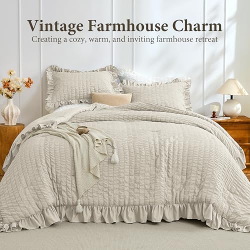 JOLLYVOGUE Queen Comforter Set, 3 Pieces Oatmeal Seersucker Comforters Queen Size, Lightweight & Fluffy Bedding Sets for All Season with 1 Ruffle Comforter and 2 Ruffle Pillowshams