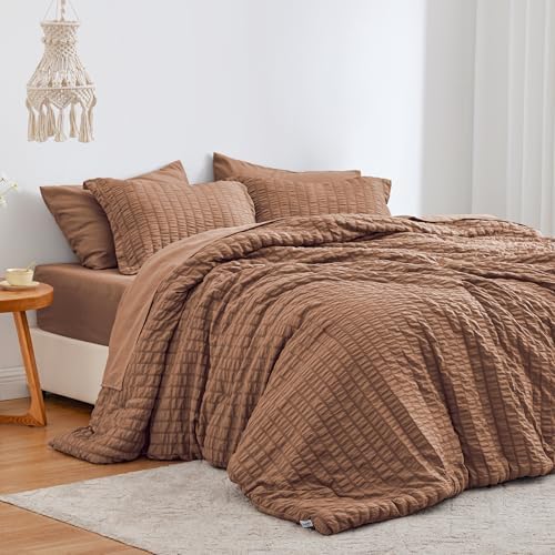 Love's cabin Seersucker Mocha Mousse Full Comforter Set