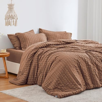 Love's cabin Seersucker Mocha Mousse Full Comforter Set
