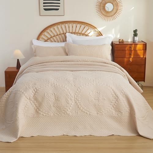 EVENHUG Oversized King Bedspreads California King Quilt Set with Pillow Shams Extra Wide Large King Size Quilts Lightweight Coverlet Bedding Sets Beige 120"x120"