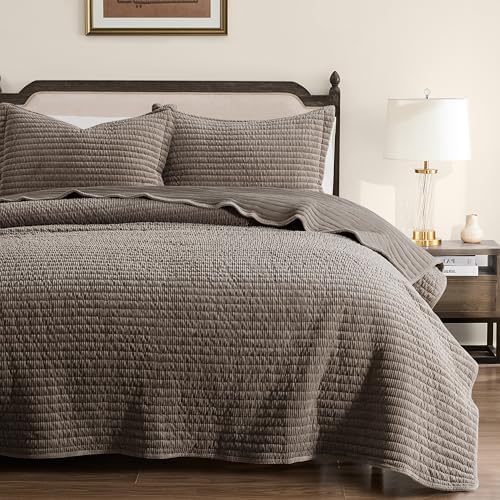 WDCOZY Velvet Queen Size Quilt Set - Beige Striped Soft Lightweight Bedspread, Tan Neutral Ribbed Farmhouse Country Rustic Coverlet, Taupe Camel Modern Bedding Kakhi Warm Thin Comforter, 3 Pieces