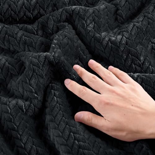 ChiXpace Fleece King Size Comforter Set Black, Fluffy Bed Set 3 Pieces