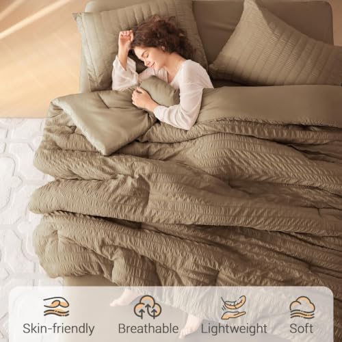 MUXHOMO 7 Pieces California King Comforter Set, Seersucker Bed in a Bag Cal King Size, All Season Luxury Bedding Set with Comforter, Flat Sheet, Fitted Sheet, Pillowcases & Shams, Brown