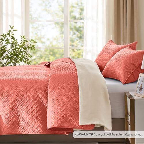 FLYMME Quilts King Size,Lightweight Coral Bedspreads,Basket Weave Pattern,Ultra Soft Microfiber Bed Coverlet 3 Pieces for All-Seasons (1 Quilt,2 Pillow Shams)