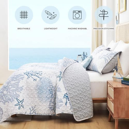 weigelia Coastal Quilt King Size, Blue Coral Lightweight Summer Bedding