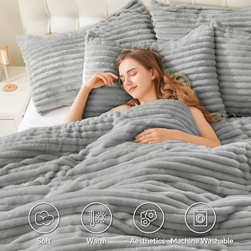 BEDELITE Fleece Oversized Queen Comforter Set, Fluffy Bed Set, Light Grey