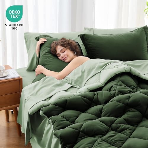 MUXHOMO 7 Pieces Queen Comforter Set, Reversible Bed in a Bag Queen Size, All Season Bedding Set with Comforter, Flat Sheet, Fitted Sheet, Pillowcases & Shams, Dark Green & Light Green