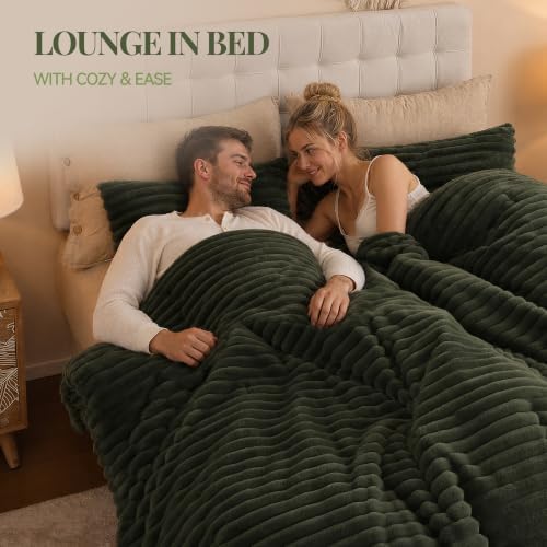 Smoofy Fluffy Full Size Comforter 3 PCS - Olive Green Fleece Bedding Set
