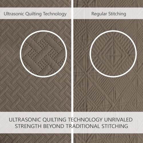 FLYMME Oversized King/California King Quilt Set 118"x106", Mocha Brown 3-Piece Floor-Length Bedspread, Premium Microfiber Lightweight Coverlet for King/California King Bed (1 Quilt, 2 Shams)