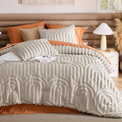 Bedsure Boho Tufted Beige Twin/Twin XL Comforter, GentleSoft™ 2 Pieces Boho Farmhouse-Style Decor Bedding, Arch Bedding for All Seasons, 1 Bed Comforter, 1 Pillow Shams, 68x88 Inches