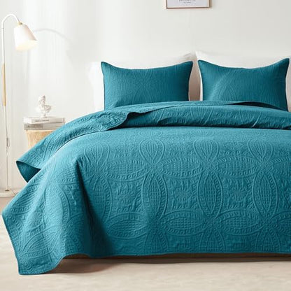 akkialla 118"x106" Teal California King Quilt Set, Oversized Floor-Length Bedspread, Modern Coin Pattern Microfiber Coverlet, 3-Piece All Season Bedding with 2 Pillow Shams