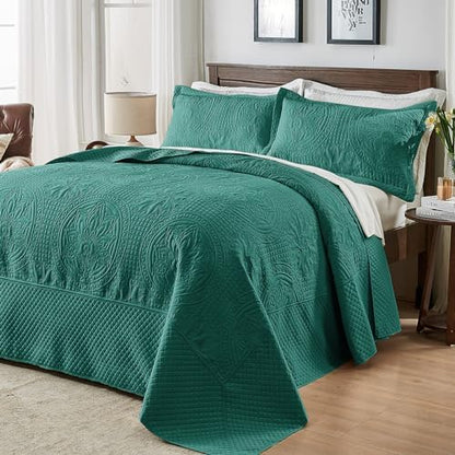 Qucover Oversized King Bedspread, Teal Color King Size Bedspread Oversized, 3 Piece Lightweight California King Quilt Set, All Season Soft Microfiber Persian Pattern Quilted Comforter, 128x120