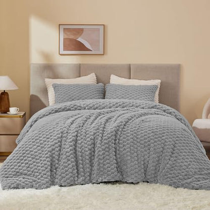 BEDELITE Fluffy Twin/Twin XL Comforter Set, Light Grey Bed Set 2 Pieces