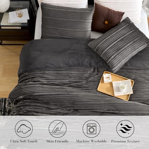 Amélie Home Fluffy King Comforter Set, Ribbed Fleece Bedding Set, Grey