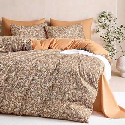 Wake In Cloud - Floral Comforter Set, Cute Vintage Flower Cottagecore Aesthetic for Women Teen Girls, Soft Lightweight Dorm Bedding, 3 Pieces, Rust Brown, Full Size