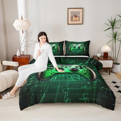 Modern Gamepad King Size Comforter Set,Kids Green Geometric Gradient Game Decor All Season Bedding Set,Teens Video Games Comforter,Cool Player Gaming Decor Quilt Set Bedroom Collection 3Pcs
