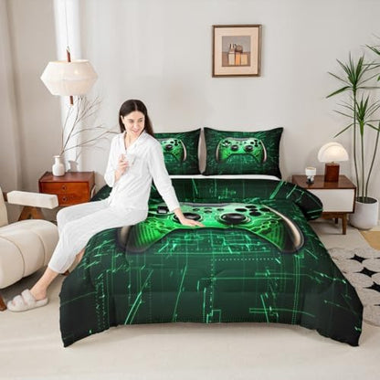 Modern Gamepad King Size Comforter Set,Kids Green Geometric Gradient Game Decor All Season Bedding Set,Teens Video Games Comforter,Cool Player Gaming Decor Quilt Set Bedroom Collection 3Pcs