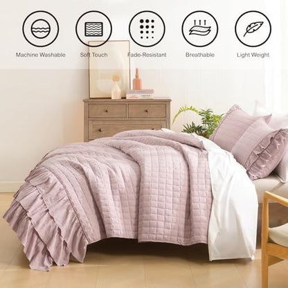 HORIMOTE HOME Dusty Pink Ruffled Quilt Set Queen Size, Classic Geometric Square Stitched Pattern, Pre-Washed Farmhouse Shabby Chic Microfiber Lightweight Bedding Set Bedspread Coverlet for All Season