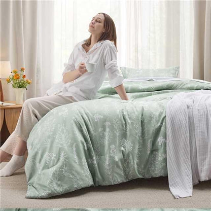 Bedsure Oversized Queen Comforter Set - Sage Green Bed Set, 3 Pieces Cute Floral Bedding, 1 Soft Reversible Botanical Flowers Comforter and 2 Pillow Shams